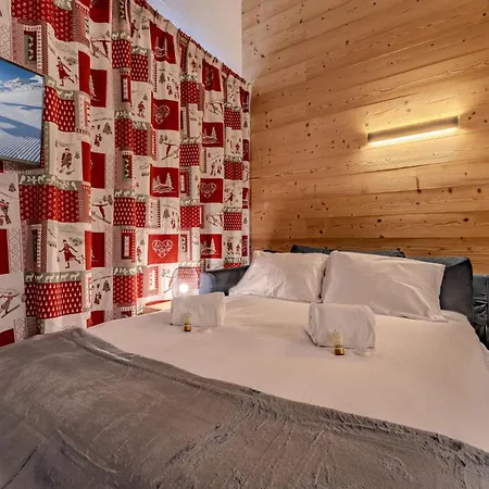 Ski-in And Out With Panoramic Views 아파트