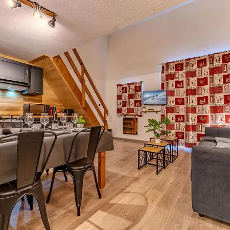 아파트 Ski-in And Out With Panoramic Views